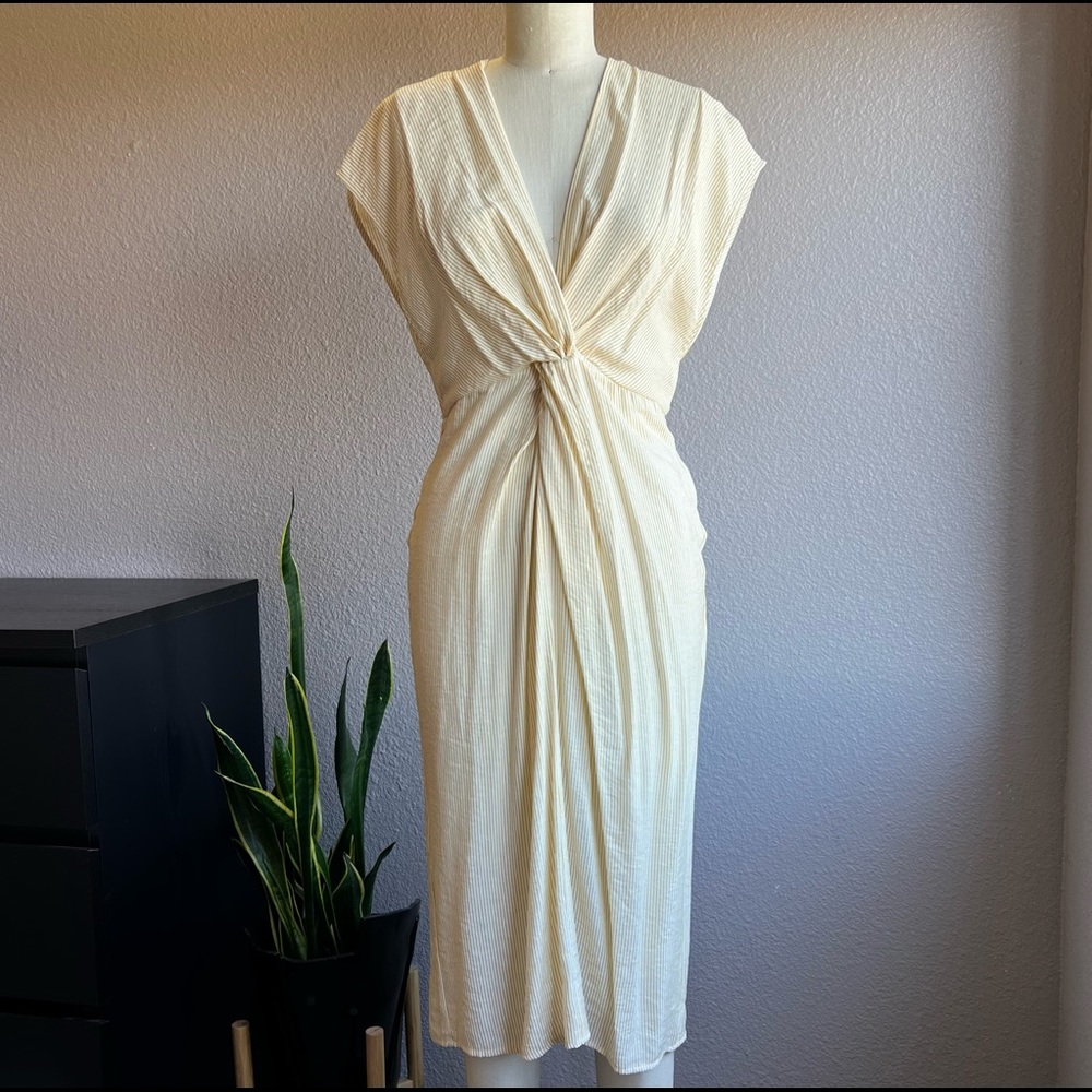 NWT Summer dress with gathered tie waist